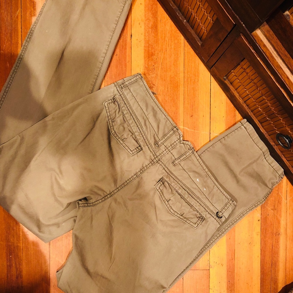 Excellent condition used Gap Women's Size 2 Army